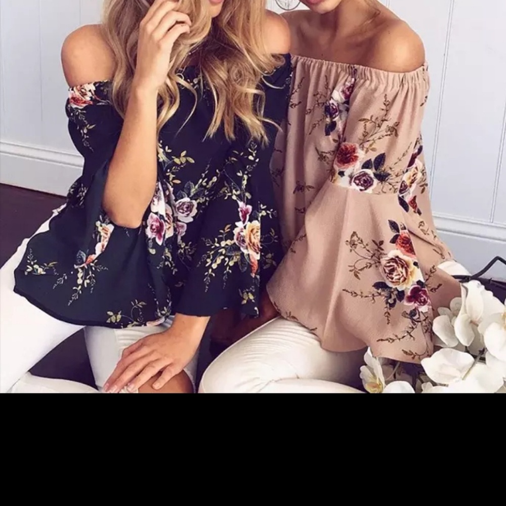 Floral Print Off Shoulder Trumpet Sleeve Blouse